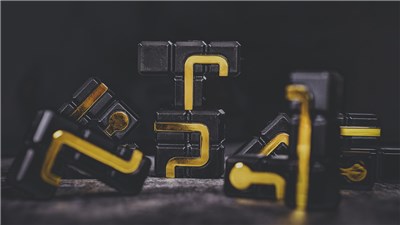 IQ CIRCUIT LOGIC PUZZLES - 120 BRAIN TEASERS FOR ALL AGES