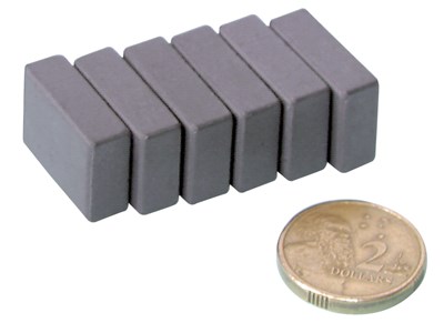 UNSPECIFIED MANUFACTURER PACKET OF 6 FERRITE MAGNETS - IDEAL FOR PROJECTS